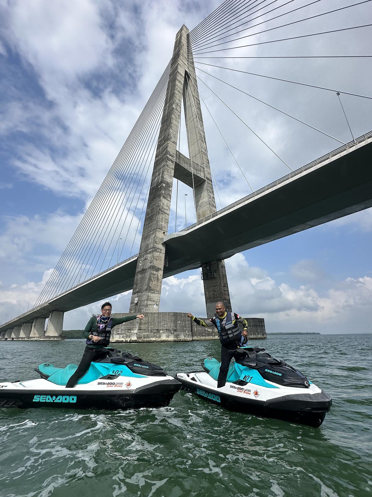 Pakej D · Ultimate Adventure · 240 minit