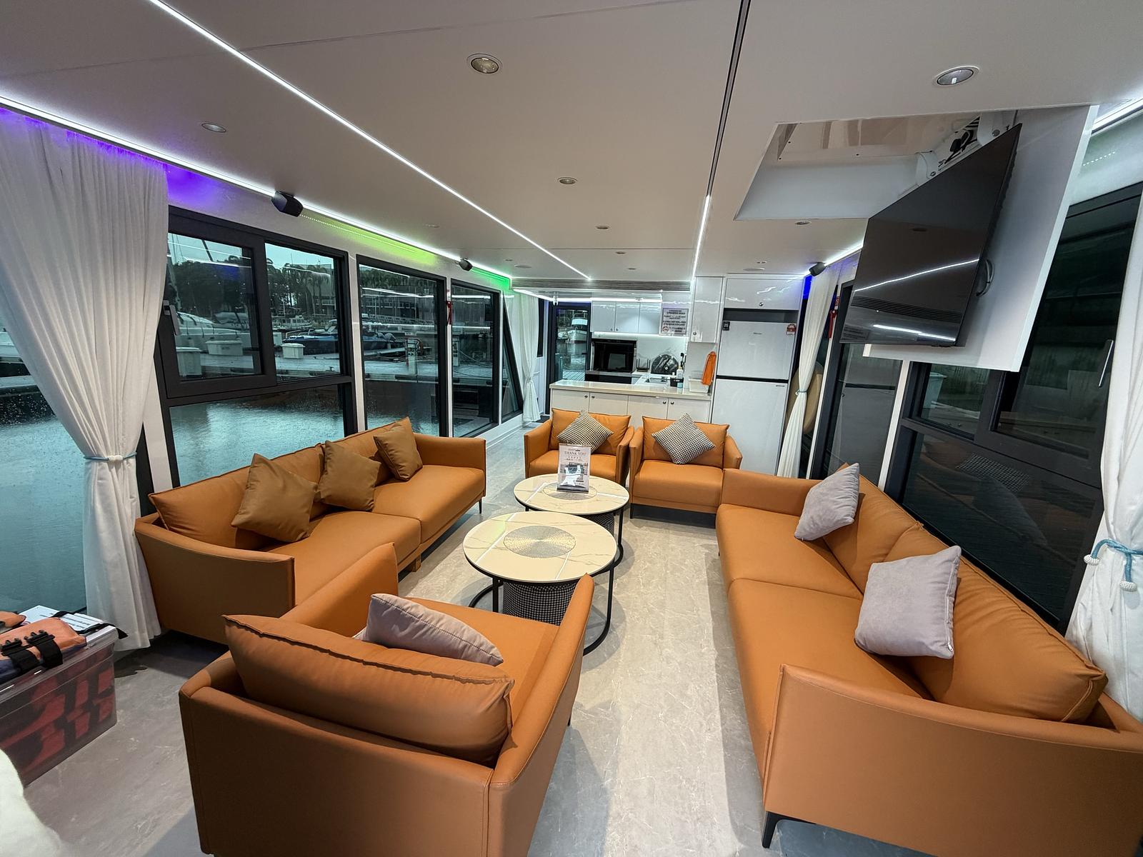 Promark I houseboat · sewa persendirian 2 jam 2
