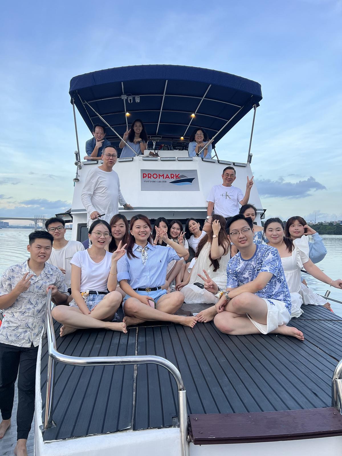 Sunset sharing cruise · RM99