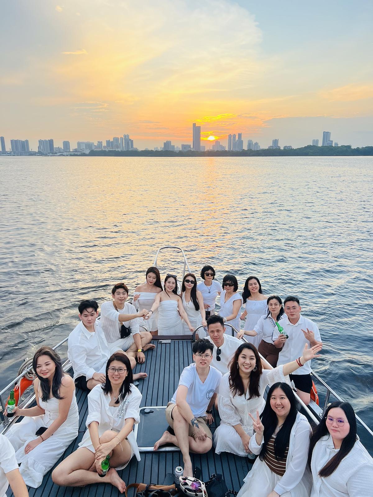 Sunset sharing cruise · RM99 6